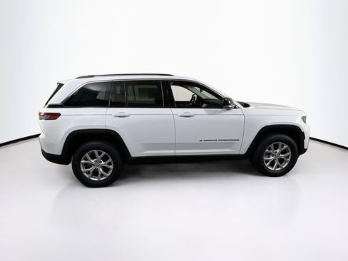Used 2022 Jeep Grand Cherokee Limited image 4