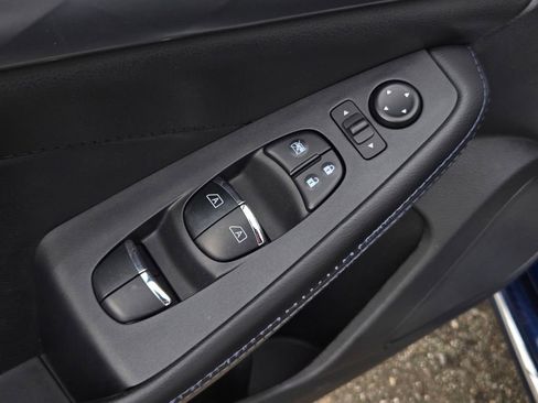 Used 2017 Nissan Maxima SR w/ Midnight Edition FWD image 12
