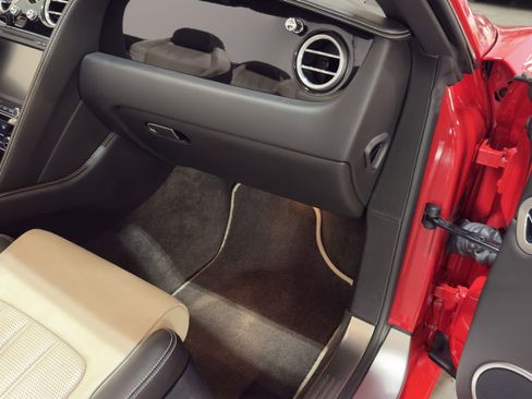 Used 2015 Bentley Continental GT image 82