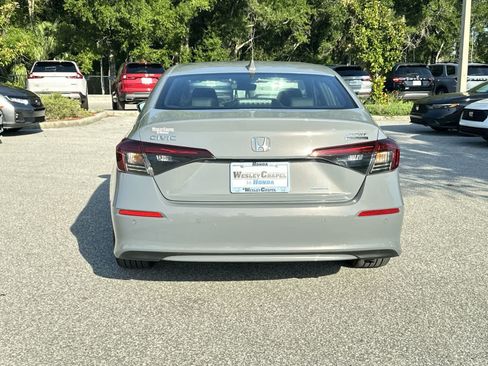 Used 2025 Honda Civic Sport Touring image 5