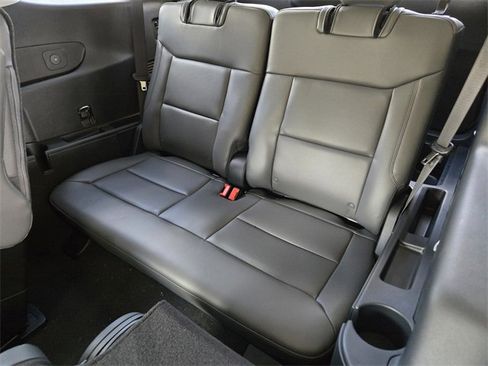 New 2025 Ford Explorer Active w/ Active Comfort Package image 22