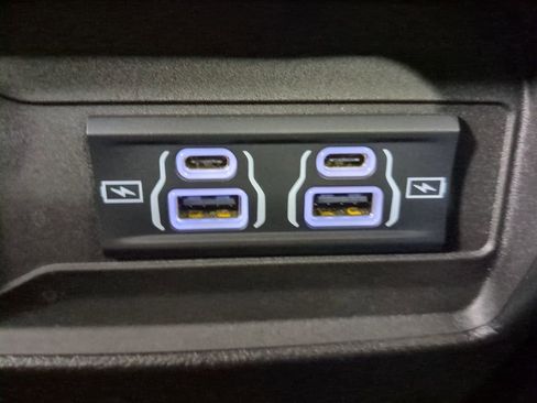 Used 2024 Jeep Grand Cherokee L Laredo image 17