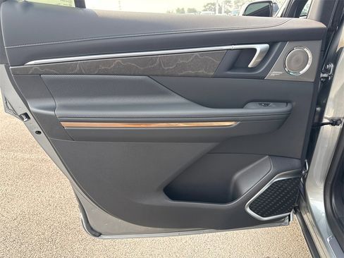 New 2026 Buick Enclave Avenir w/ Super Cruise Package image 32