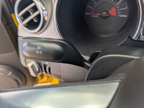 Used 2006 Ford Mustang GT Premium RWD image 25