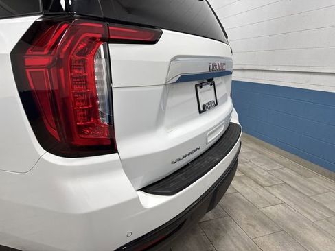 Used 2024 GMC Yukon XL SLE image 33