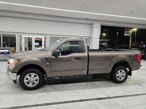 Used 2022 Ford F150 XLT w/ Trailer Tow Package image 3