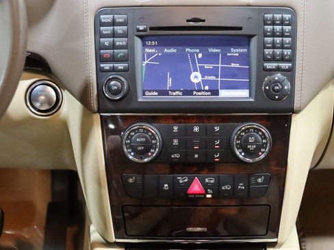 Used 2012 Mercedes-Benz GL 450 4MATIC w/ Premium 2 Pkg image 61