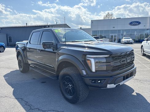 Used 2025 Ford F150 Raptor image 1