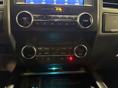 Used 2020 Ford Expedition Max XLT w/ Equipment Group 202A image 22
