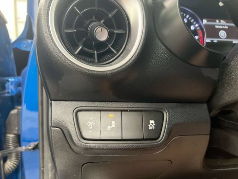 Used 2022 Kia Forte GT-Line w/ GT-Line Premium Package FWD image 19