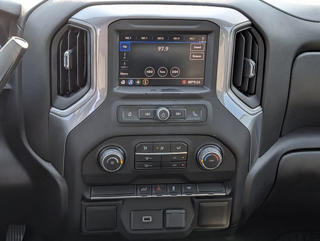 Used 2020 Chevrolet Silverado 1500 Custom w/ Custom Value Package RWD image 14