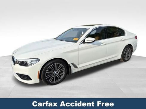 Used 2019 BMW 540i w/ Convenience Package image 3