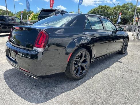 Used 2021 Chrysler 300 S RWD image 5