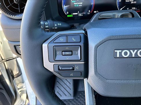 Certified 2025 Toyota Land Cruiser image 23