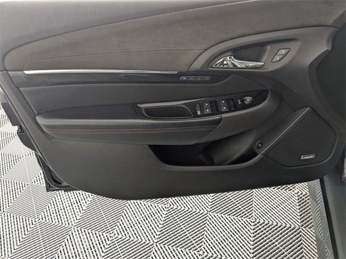 Used 2014 Chevrolet SS image 10