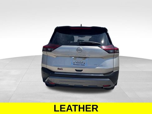 Used 2023 Nissan Rogue SL w/ SL Premium Package AWD/4WD image 5