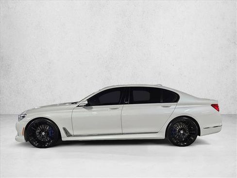 Used 2018 BMW ALPINA B7 xDrive AWD/4WD image 9
