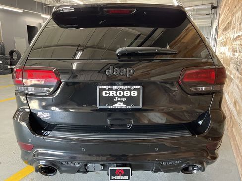 Used 2020 Jeep Grand Cherokee SRT AWD/4WD image 21
