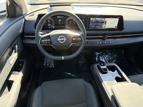 Used 2024 Nissan Ariya FWD image 9