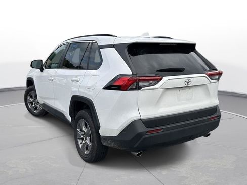 Used 2025 Toyota RAV4 XLE FWD image 7