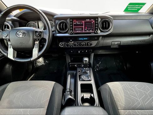 Used 2023 Toyota Tacoma TRD Off-Road image 15