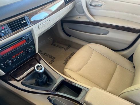 Used 2006 BMW 325i Sedan image 19