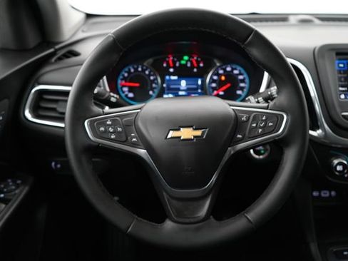 Used 2023 Chevrolet Equinox LT image 17