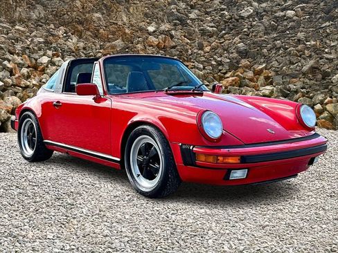 Used 1988 Porsche 911 Carrera image 11