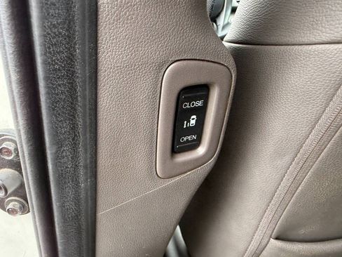 Used 2017 Honda Odyssey EX-L image 30