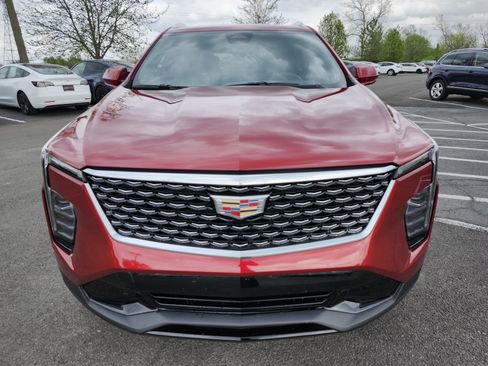Used 2024 Cadillac XT4 Premium Luxury w/ Technology Package FWD image 13