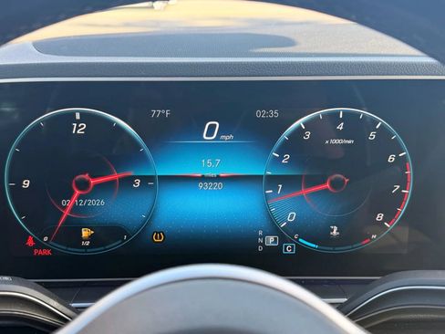 Used 2021 Mercedes-Benz GLE 350 4MATIC w/ Premium Package image 26