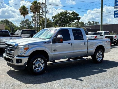 Used 2015 Ford F250 Lariat w/ Lariat Ultimate Package AWD/4WD image 2