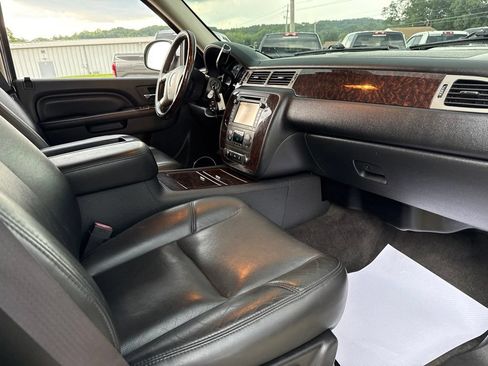 Used 2014 GMC Yukon Denali AWD/4WD image 45