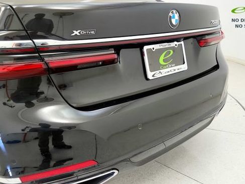 Used 2021 BMW 750i xDrive w/ Executive Package AWD/4WD image 26