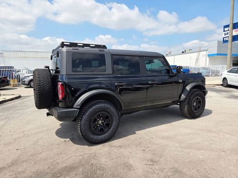 Used 2023 Ford Bronco Wildtrak image 15