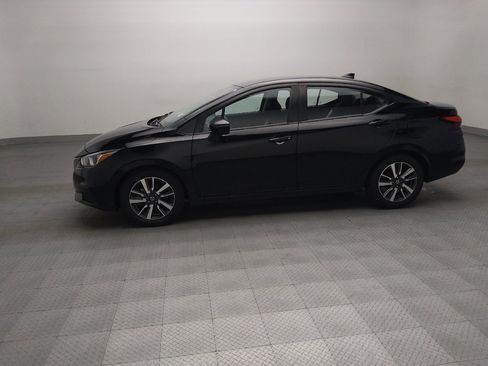 Used 2021 Nissan Versa SV FWD image 2