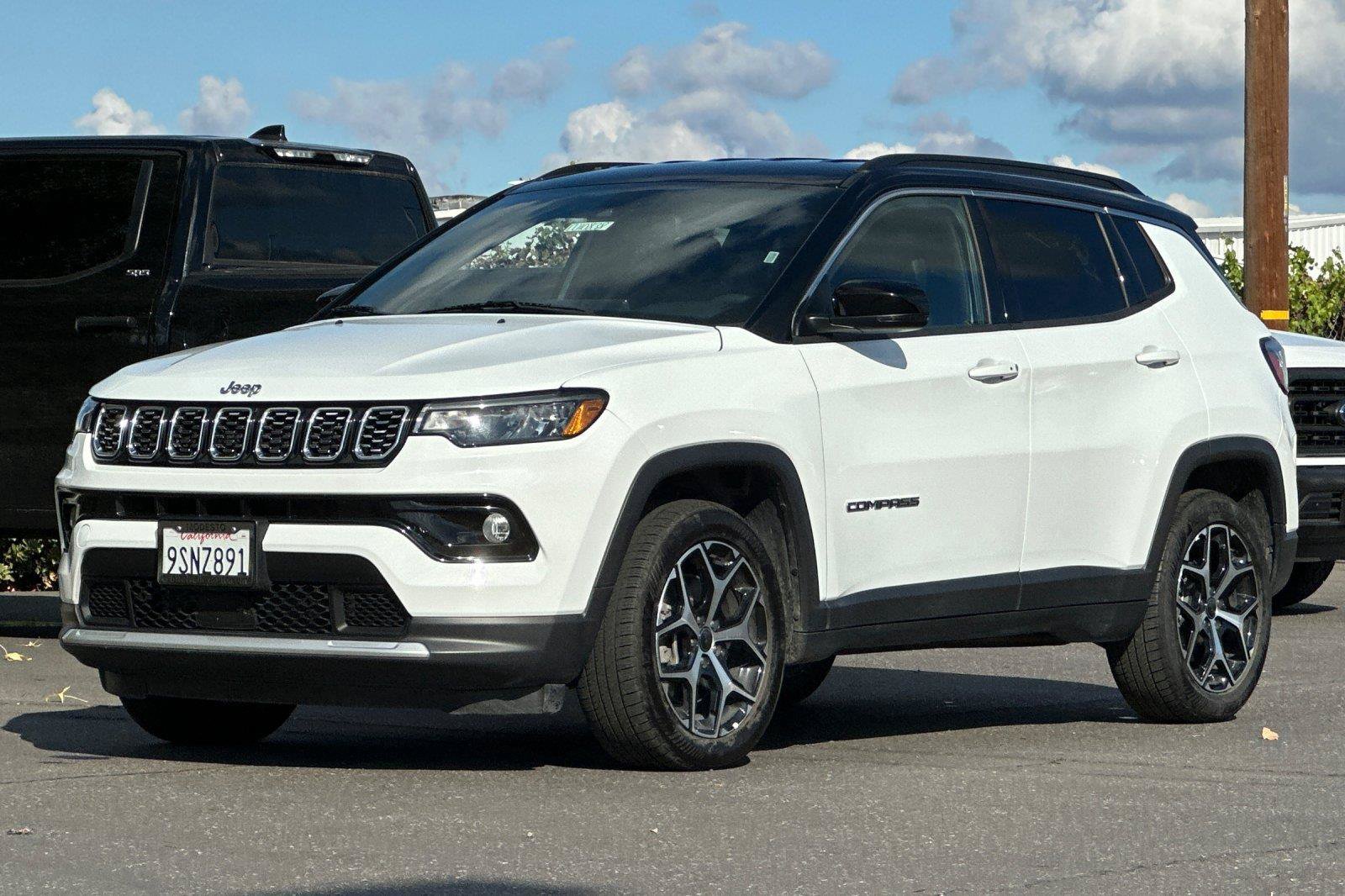 Certified 2025 Jeep Compass Limited AWD/4WD image 7