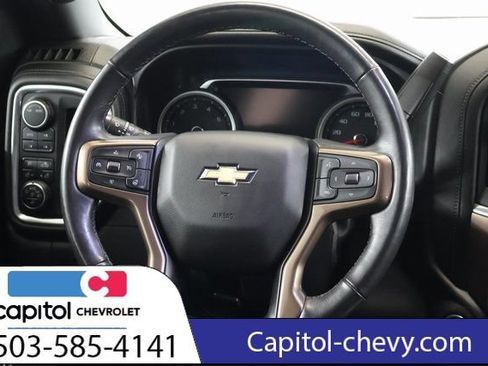 Used 2020 Chevrolet Silverado 2500 High Country w/ Technology Package AWD/4WD image 17