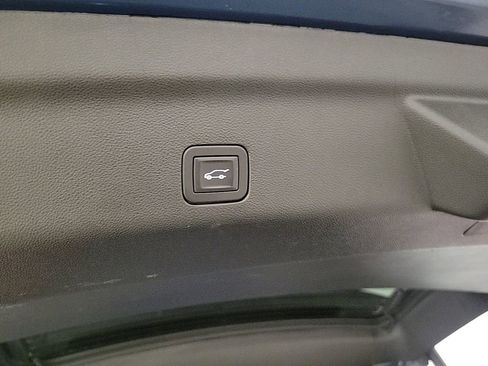 Certified 2025 Chevrolet Tahoe Premier image 24