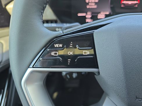 New 2025 Audi A6 e-tron Premium image 17