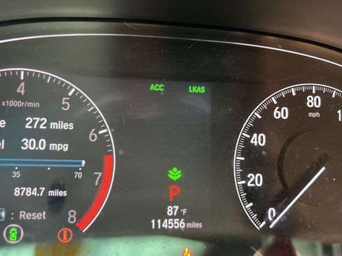 Used 2018 Honda Accord Sport image 16