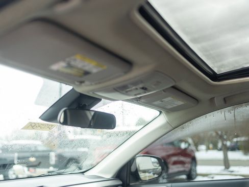 Used 2018 Toyota RAV4 XLE image 26