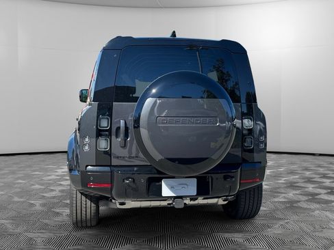 New 2026 Land Rover Defender 110 X-Dynamic SE AWD/4WD image 4
