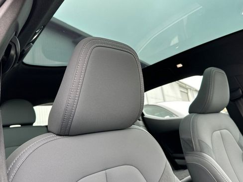 Used 2023 Polestar Polestar 2 w/ Pilot Pack image 19