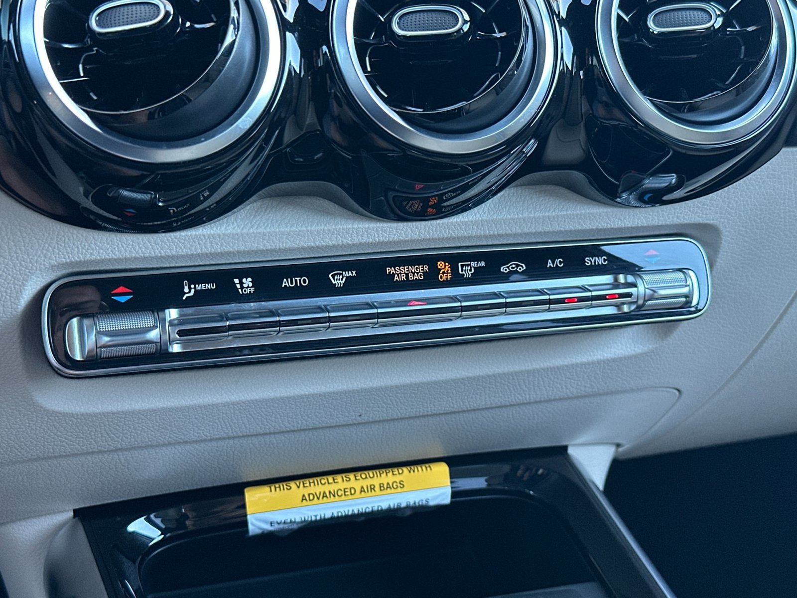 Certified 2026 Mercedes-Benz GLB 250 image 21