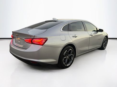 Used 2021 Chevrolet Malibu LT image 3