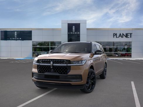 New 2026 Lincoln Navigator Black Label AWD/4WD image 2