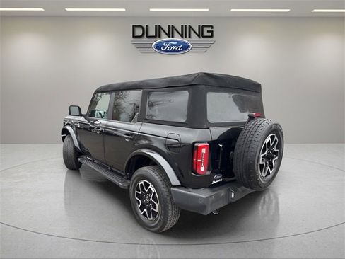 Used 2023 Ford Bronco Outer Banks image 2
