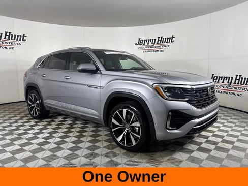 Used 2024 Volkswagen Atlas Cross Sport SEL Premium R-Line AWD/4WD image 4