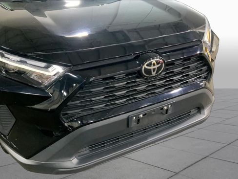 Used 2024 Toyota RAV4 XLE AWD/4WD image 30